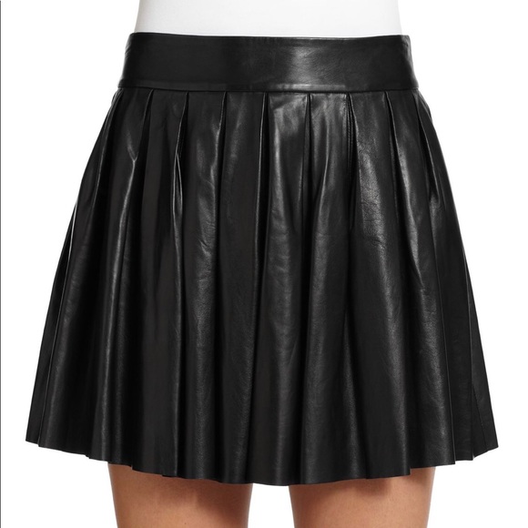 Alice + Olivia Dresses & Skirts - ALiCE & OLiViA SKiRT
